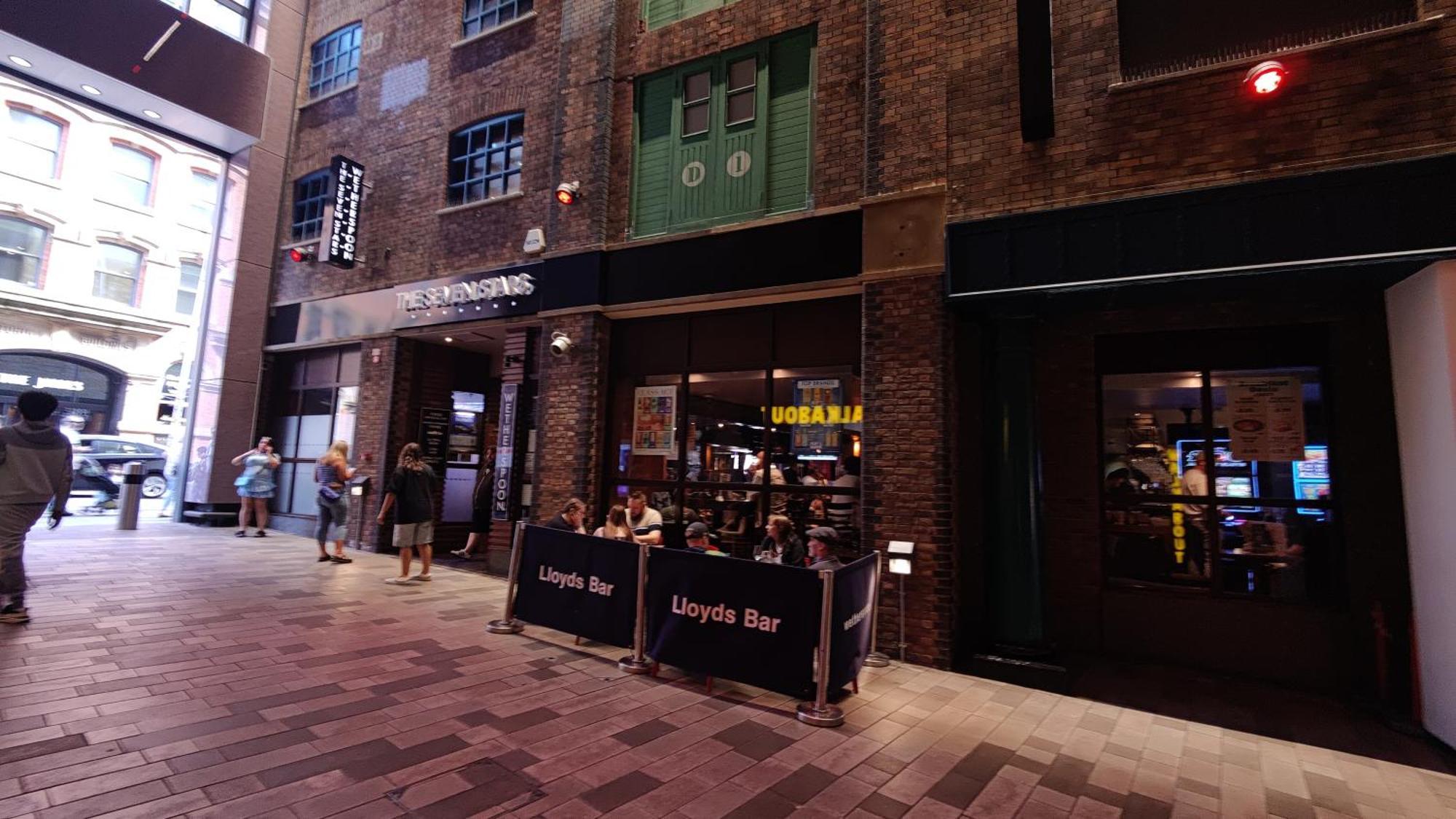Bee Cosy - Greater Centre Manchester